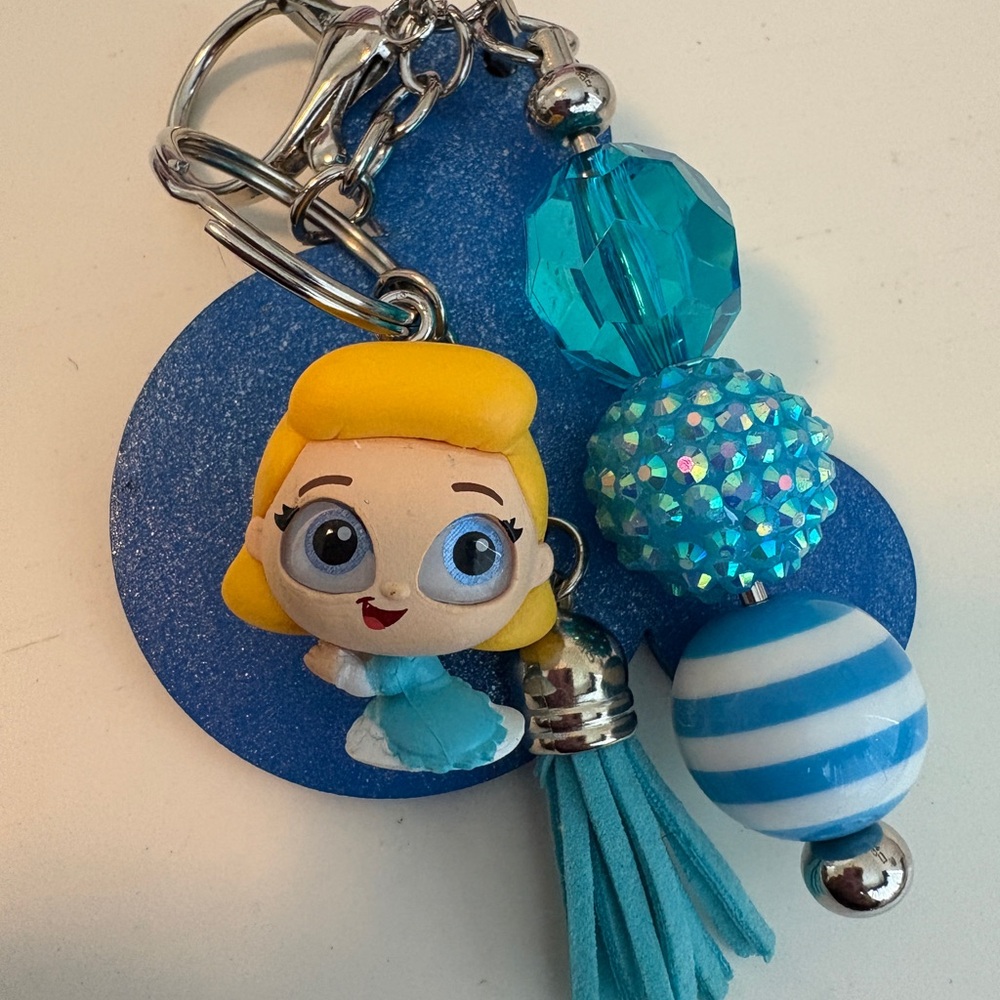 Baby Cinderella Bag Charm! Disney Doorable